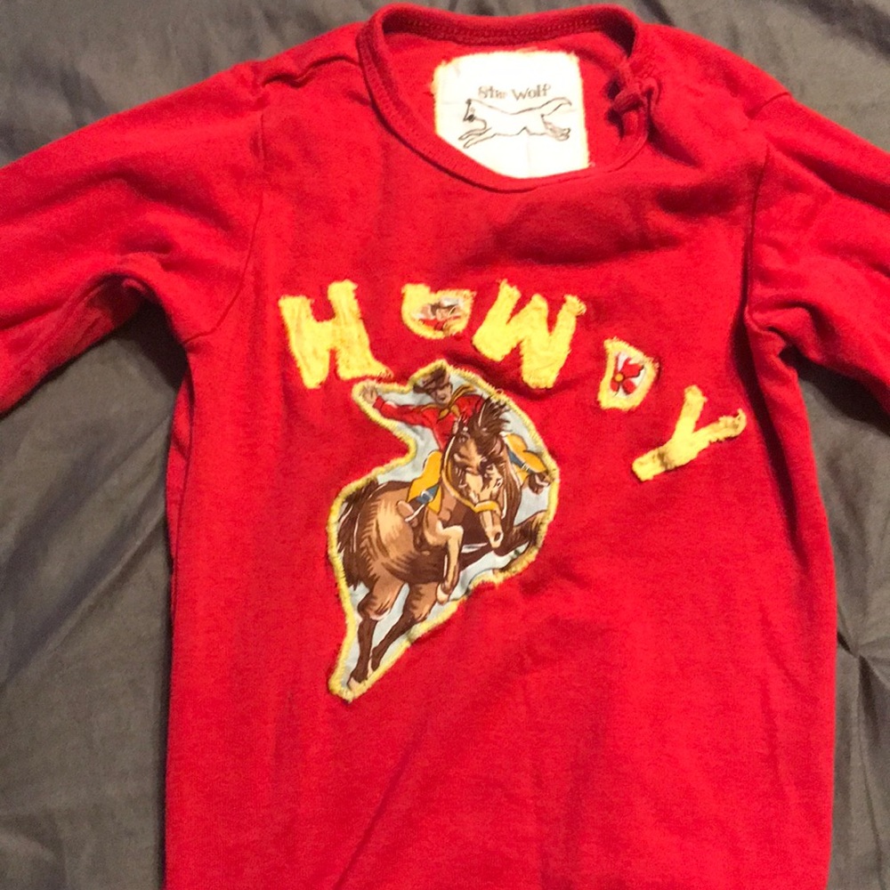 “Howdy” retro cowboy onesie size 12 months. Clean.